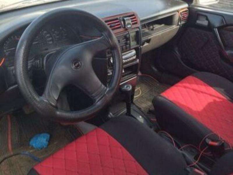 Opel Vectra, 1994 il, 2.0 L, 468 577 km