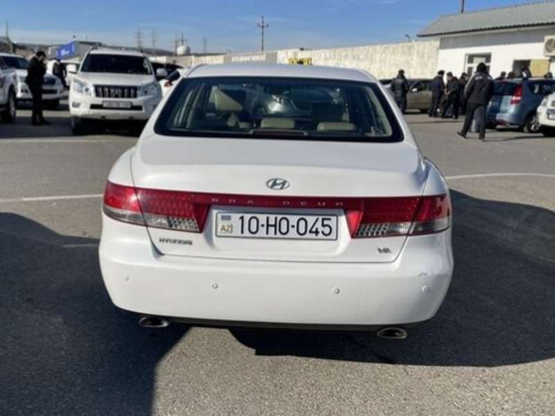 Hyundai Grandeur, 2008 il, 2.7 L, 226 000 km