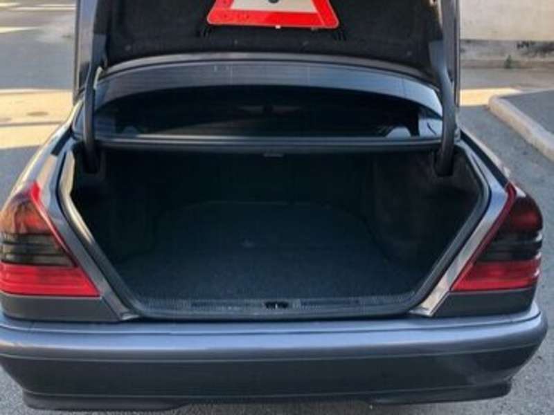 Mercedes C 180, 1998 il, 1.8 L, 296 000 km