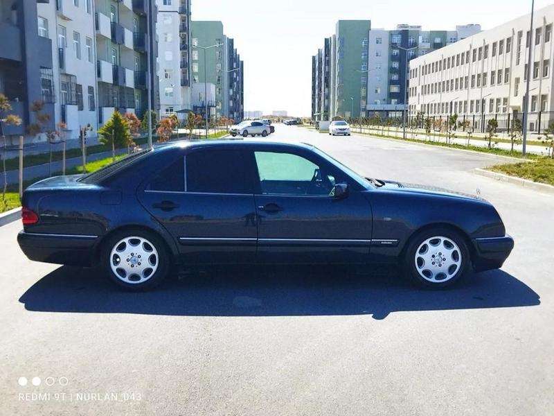 Mercedes E 230, 1995 il, 2.3 L, 360 000 km