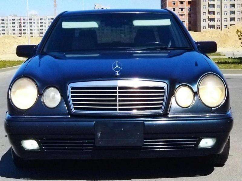 Mercedes E 230, 1995 il, 2.3 L, 360 000 km