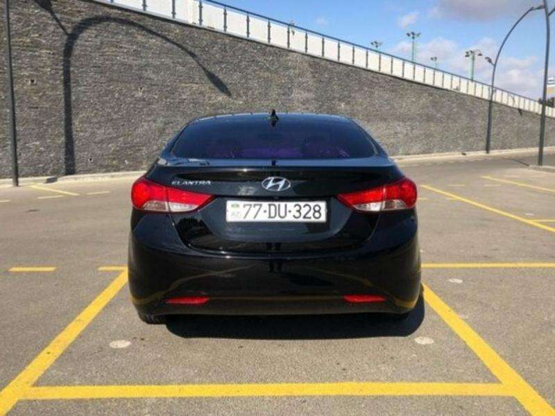 Hyundai Elantra, 2011 il, 1.8 L, 109 000 km