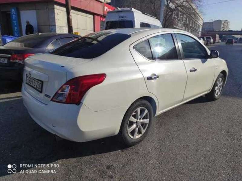 Nissan Sunny, 2013 il, 1.5 L, 298 000 km