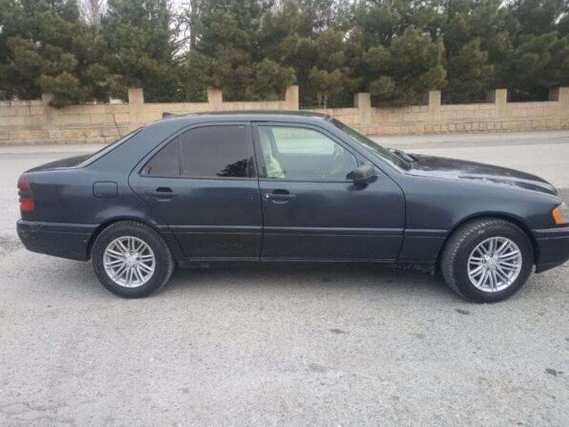 Mercedes C 220, 1995 il, 2.2 L, 425 256 km