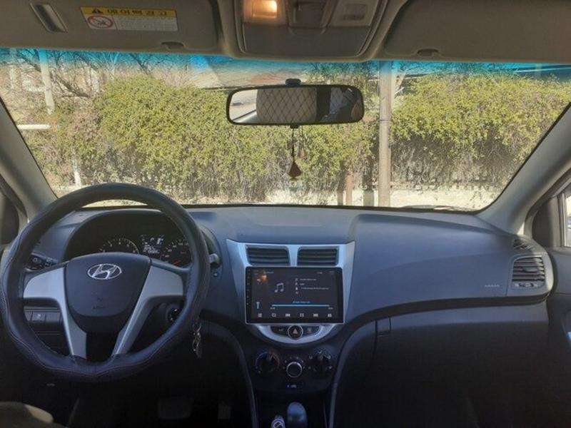 Hyundai Accent, 2013 il, 1.4 L, 65 000 km
