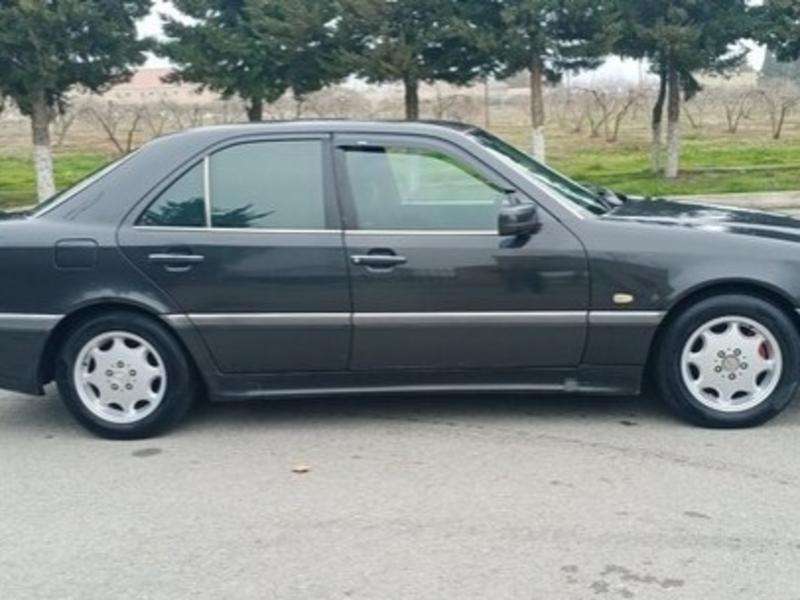 Mercedes C 220, 1994 il, 2.2 L, 150 000 km