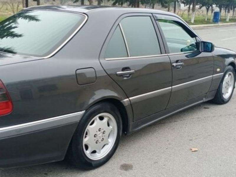 Mercedes C 220, 1994 il, 2.2 L, 150 000 km