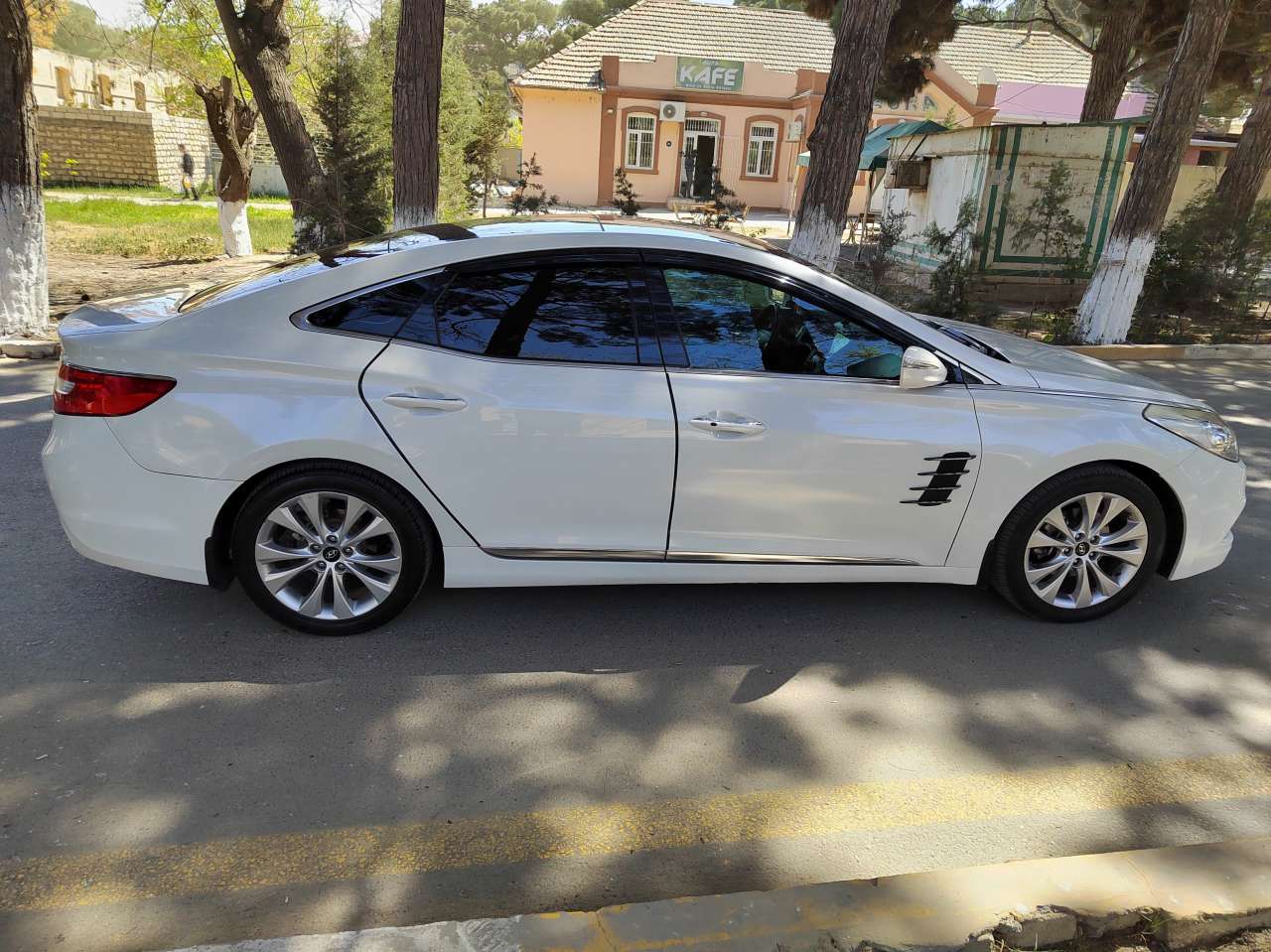 Hyundai Azera, 2013 il, 2.4 L, 215 000 km