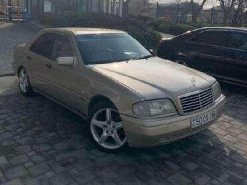 Mercedes C 180, 1996 il, 1.8 L, 300 000 km