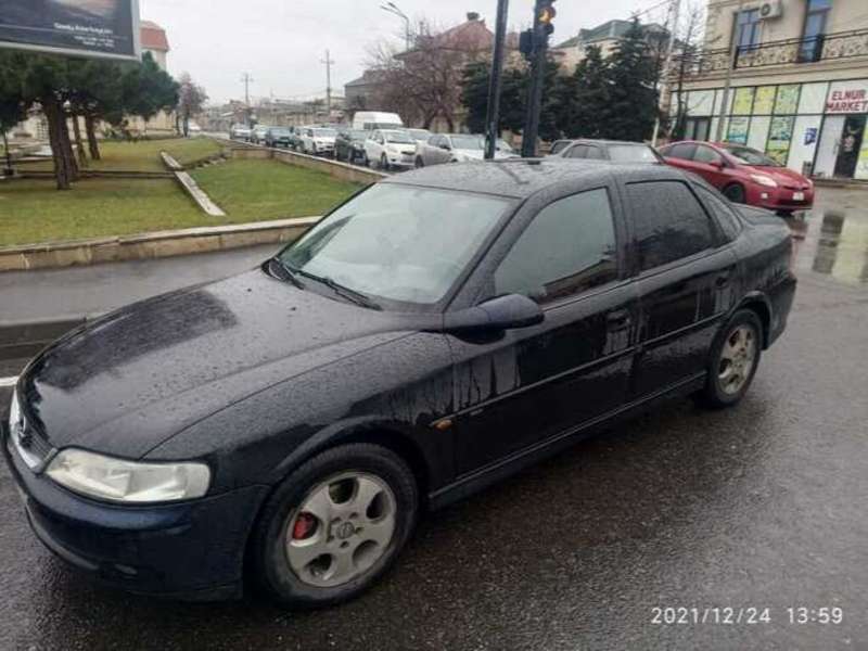 Opel Vectra, 1999 il, 1.6 L, 268 636 km