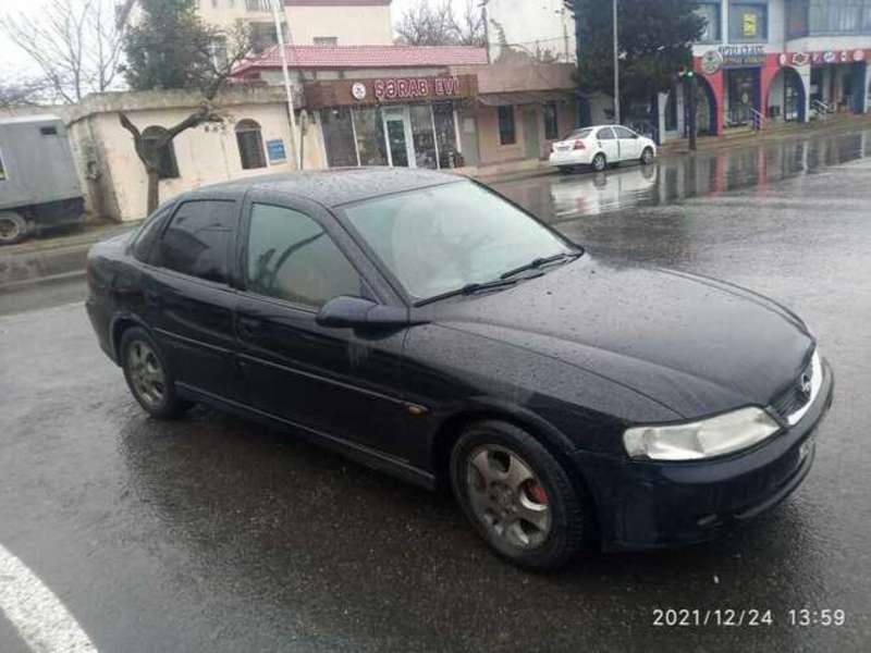 Opel Vectra, 1999 il, 1.6 L, 268 636 km