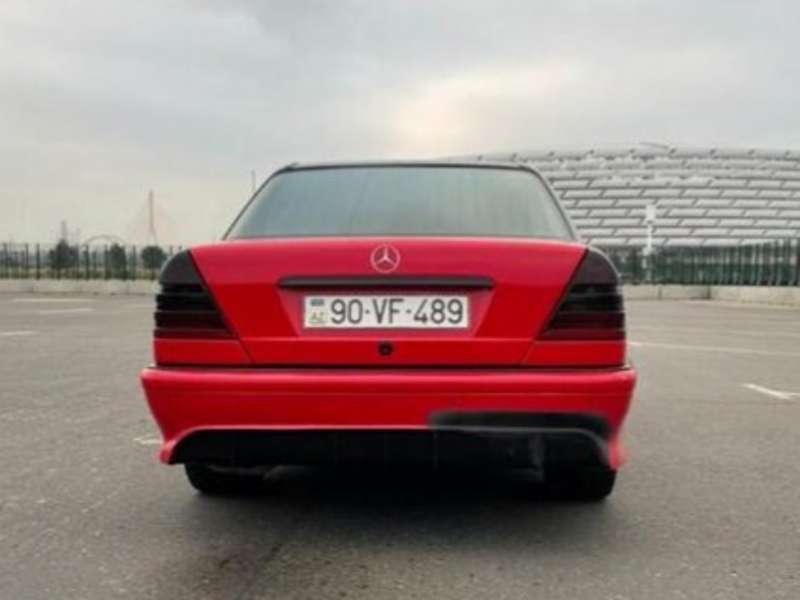 Mercedes C 200, 1999 il, 2.0 L, 320 800 km