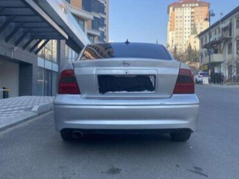 Opel Vectra, 1999 il, 2.0 L, 298 000 km