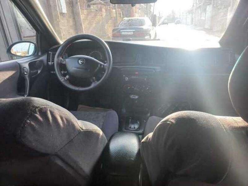 Opel Vectra, 1998 il, 1.8 L, 250 000 km