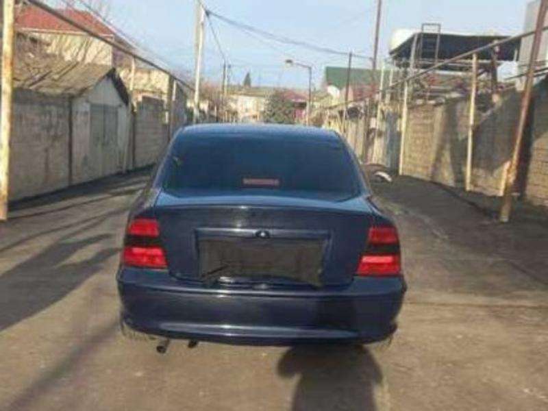 Opel Vectra, 1998 il, 1.8 L, 250 000 km