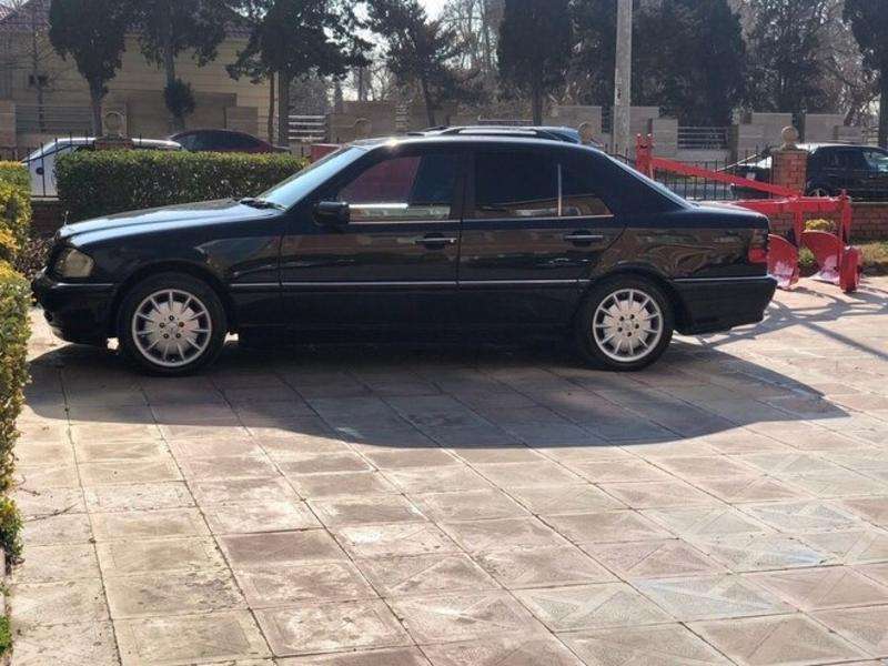 Mercedes C 230, 1999 il, 2.3 L, 250 000 km