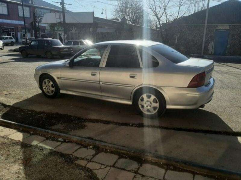 Opel Vectra, 1999 il, 1.8 L, 780 000 km