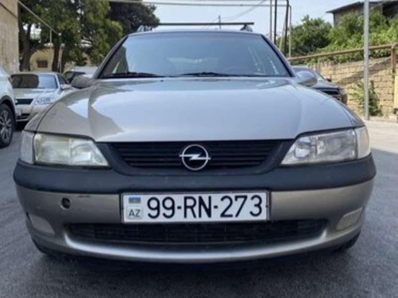 Opel Vectra, 1999 il, 2.0 L, 240 000 km