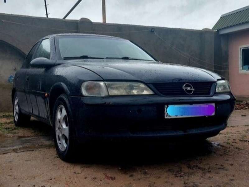 Opel Vectra, 1997 il, 1.8 L, 256 354 km