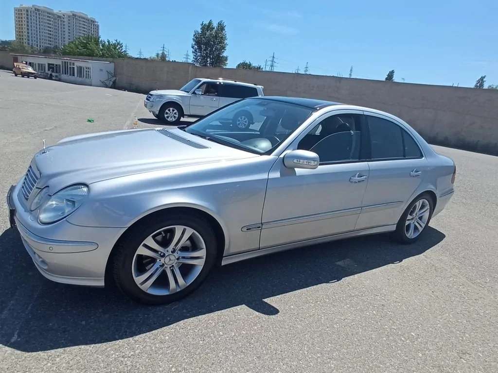 Mercedes E 200, 2005 il, 1.8 L, 174 200 km