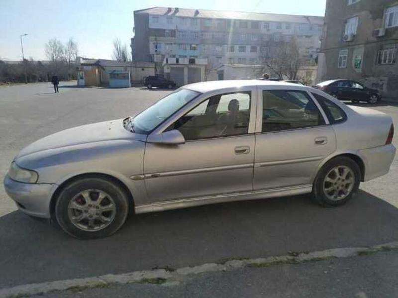 Opel Vectra, 2000 il, 2.0 L, 324 680 km