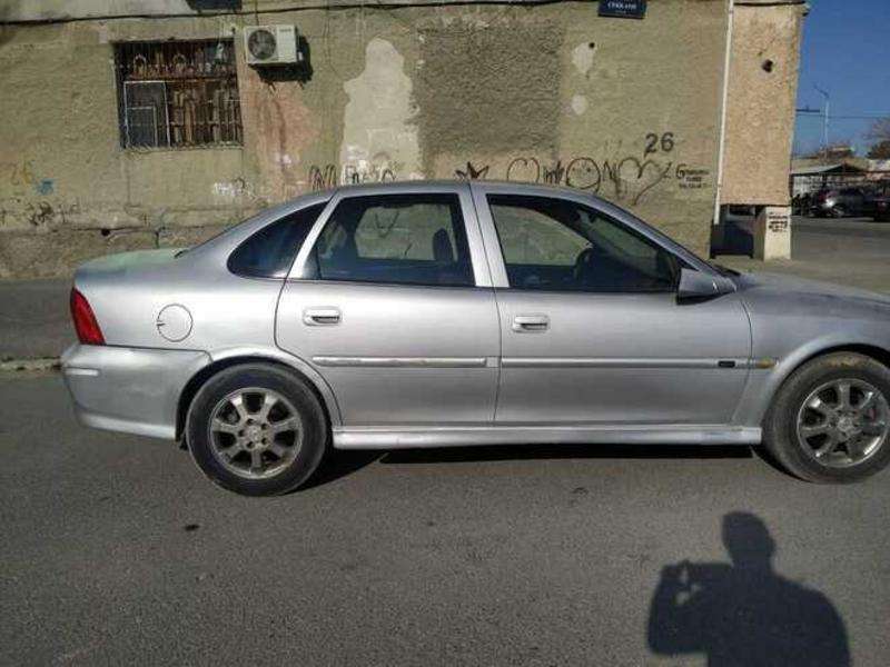 Opel Vectra, 2000 il, 2.0 L, 324 680 km