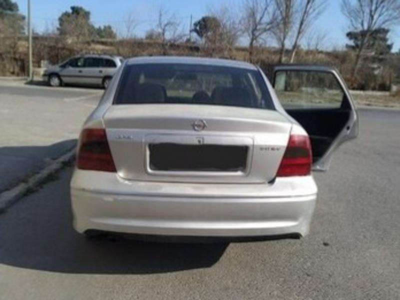 Opel Vectra, 2000 il, 2.0 L, 324 680 km