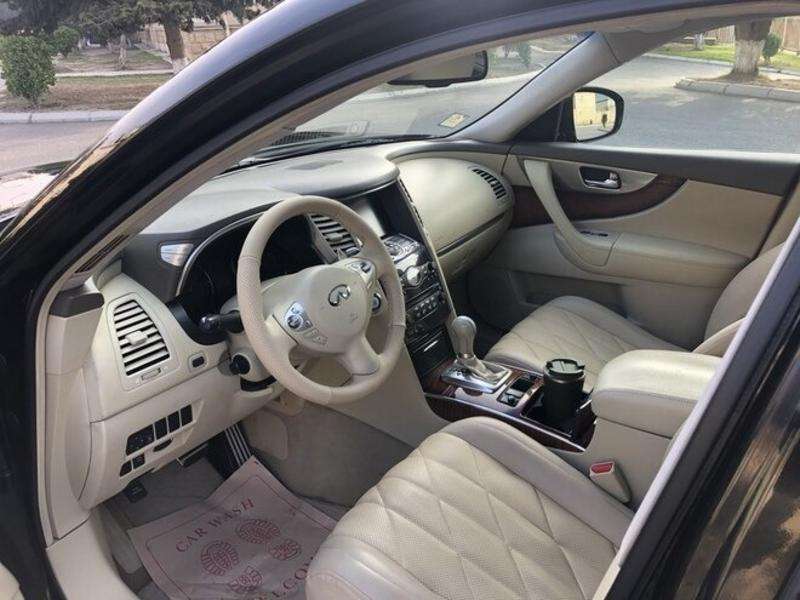 Infiniti FX35, 2009 il, 3.5 L, 178 300 km