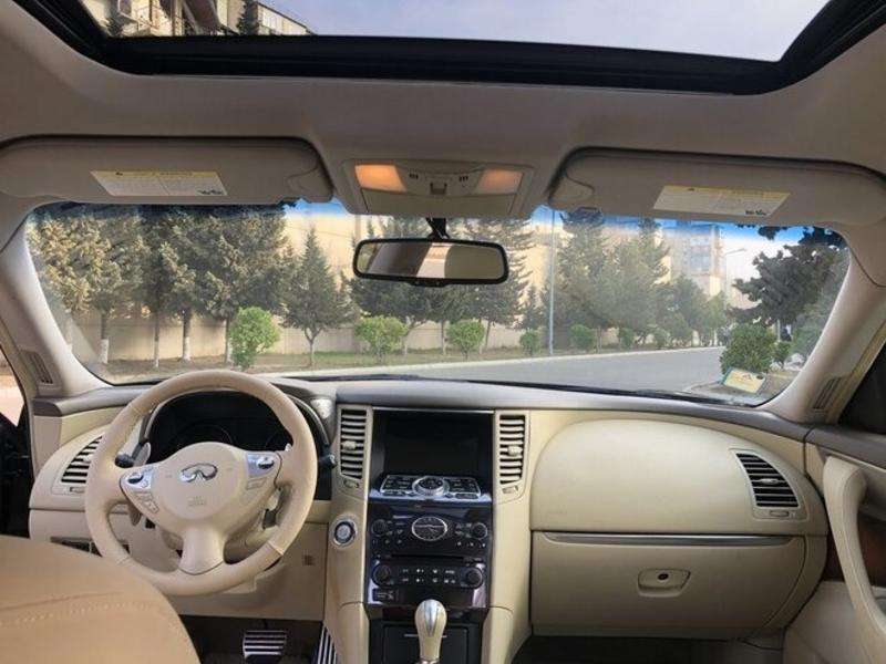 Infiniti FX35, 2009 il, 3.5 L, 178 300 km