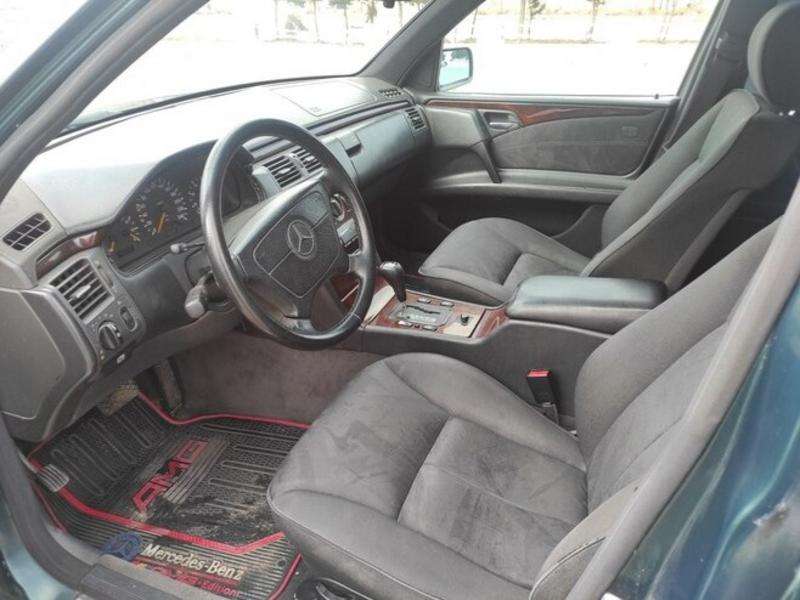 Mercedes E 200, 1996 il, 2.0 L, 378 545 km