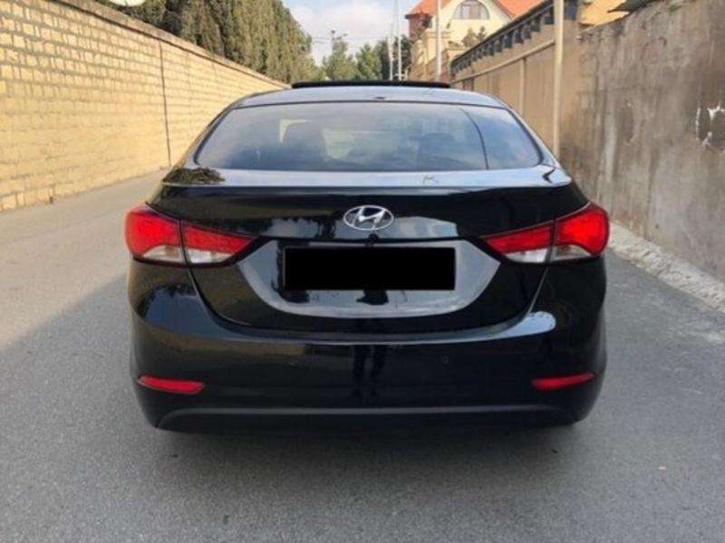 Hyundai Elantra, 2014 il, 1.8 L, 110 000 km