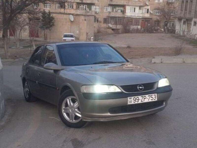 Opel Vectra, 1995 il, 2.0 L, 370 000 km