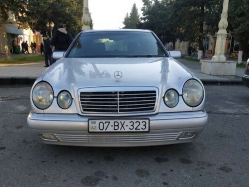 Mercedes E 200, 1996 il, 2.0 L, 395 560 km
