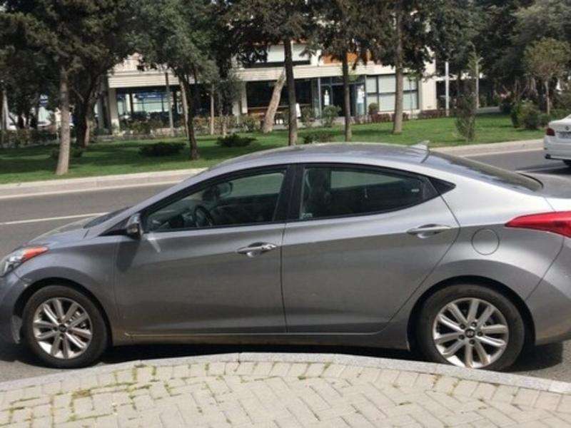 Hyundai Elantra, 2011 il, 1.8 L, 115 000 km