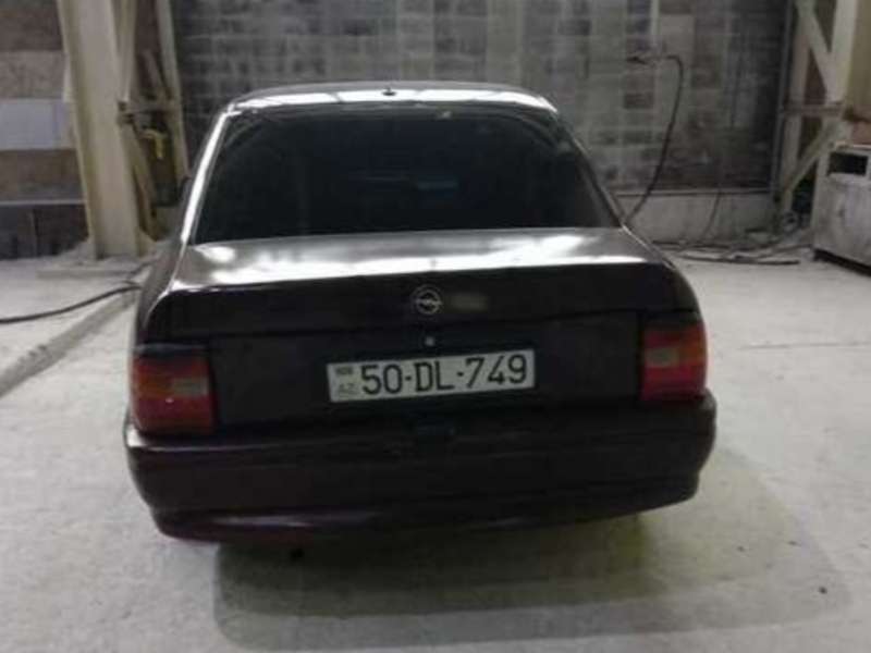 Opel Vectra, 1995 il, 1.6 L, 261 000 km