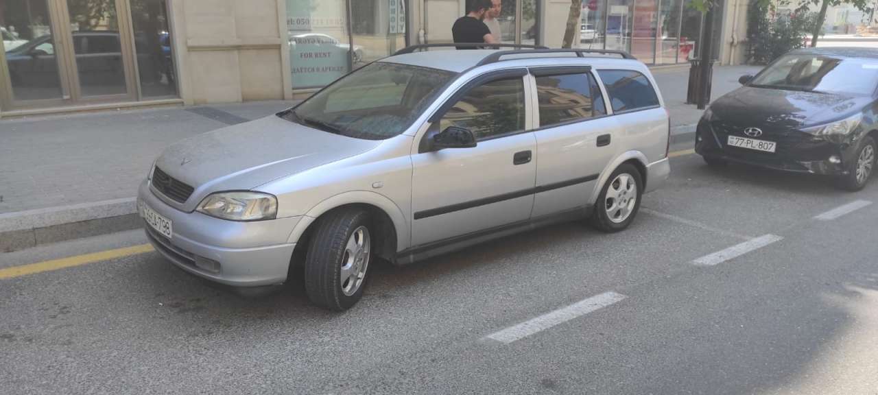 Opel Astra, 2000 il, 1.6 L, 300 000 km