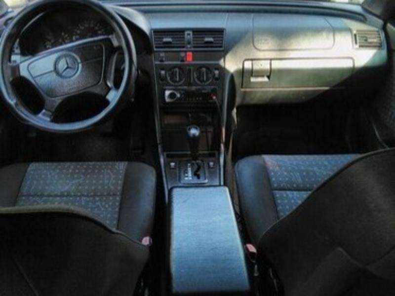 Mercedes C 180, 1994 il, 1.8 L, 401 800 km