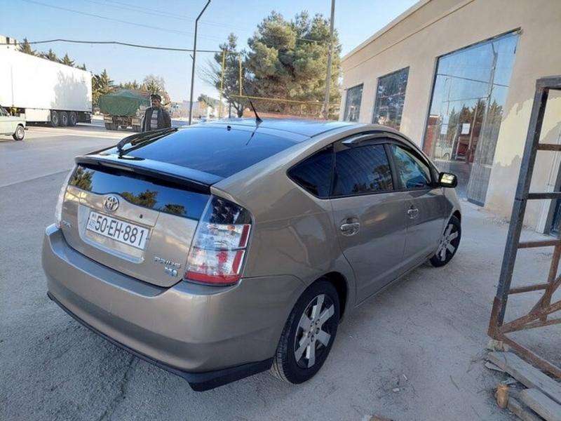 Toyota Prius, 2005 il, 1.5 L, 183 000 km