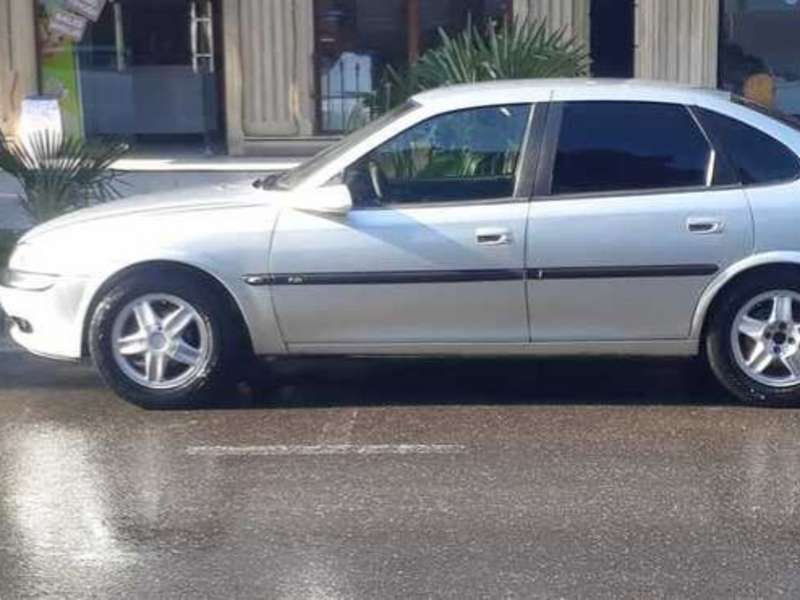Opel Vectra, 1995 il, 1.8 L, 273 688 km