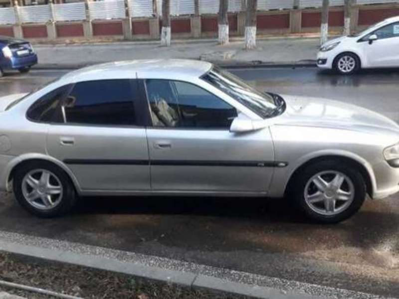 Opel Vectra, 1995 il, 1.8 L, 273 688 km