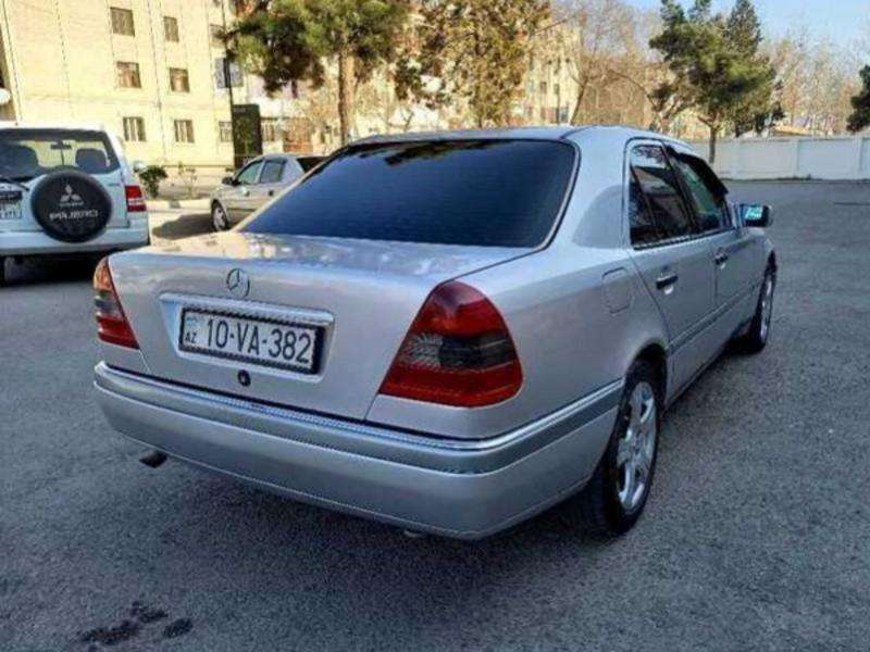 Mercedes C 180, 1994 il, 1.8 L, 350 000 km