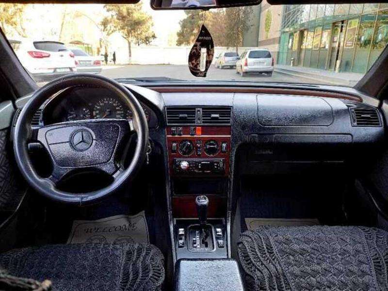 Mercedes C 180, 1994 il, 1.8 L, 350 000 km