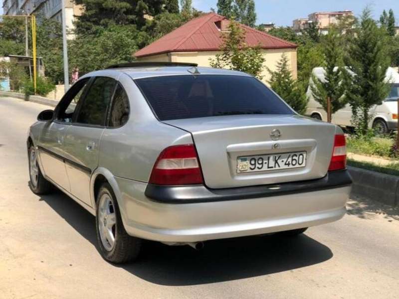 Opel Vectra, 1995 il, 2.0 L, 300 000 km