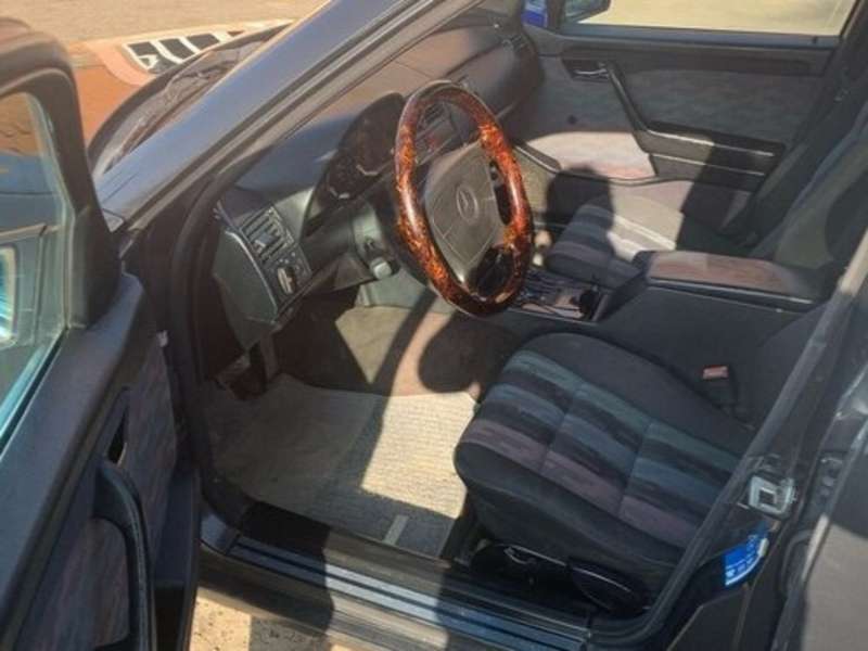 Mercedes C 180, 1994 il, 1.8 L, 409 256 km