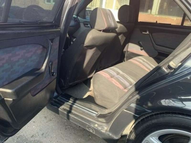 Mercedes C 180, 1994 il, 1.8 L, 409 256 km