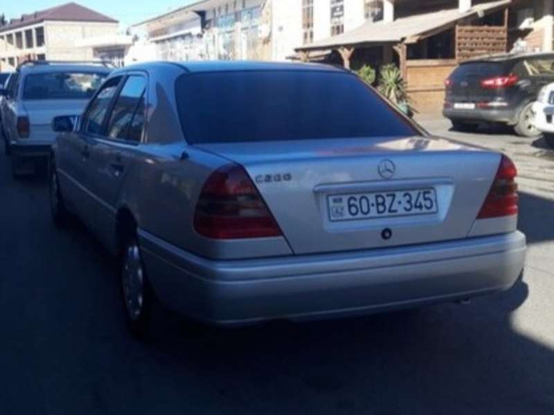 Mercedes C 180, 1994 il, 1.8 L, 238 000 km