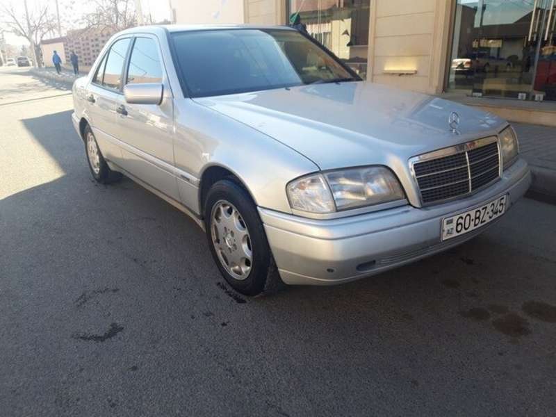 Mercedes C 180, 1994 il, 1.8 L, 238 000 km