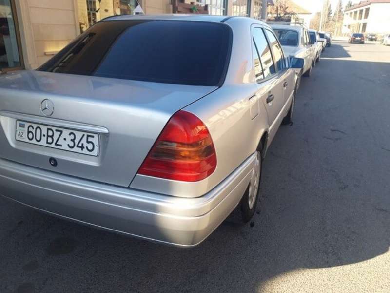 Mercedes C 180, 1994 il, 1.8 L, 238 000 km
