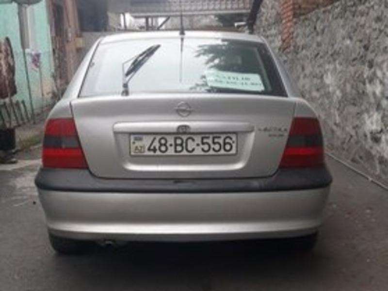 Opel Vectra, 1996 il, 2.0 L, 250 000 km