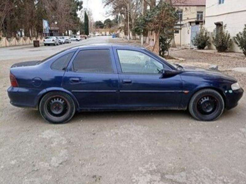 Opel Vectra, 1996 il, 1.8 L, 255 887 km